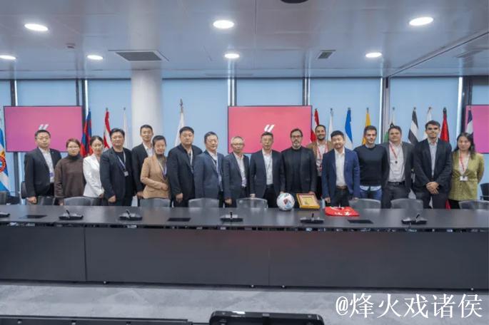 江苏省体育代表团到访西甲联盟，探讨多领域互学互鉴机遇