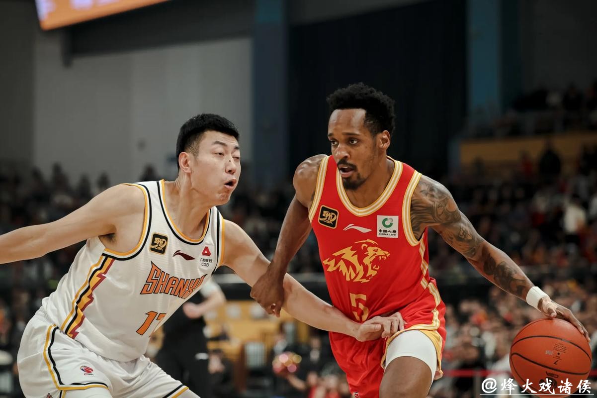 广东三连胜背后:新阵容试水,内线短板暴露,CBA已无弱旅 广东三连胜背后:新阵容试水,内线短板暴露,CBA已无弱旅